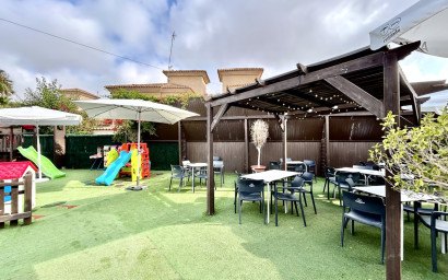Resale - Commercial -
Villamartín
