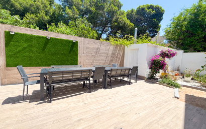 Resale - Villa -
Dehesa de Campoamor