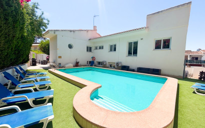 Resale - Villa -
Dehesa de Campoamor