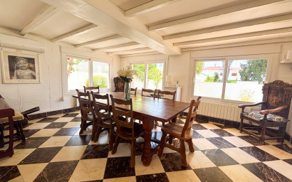 Resale - Villa -
Dehesa de Campoamor