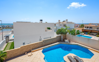 Revente - Villa -
Ciudad Quesada