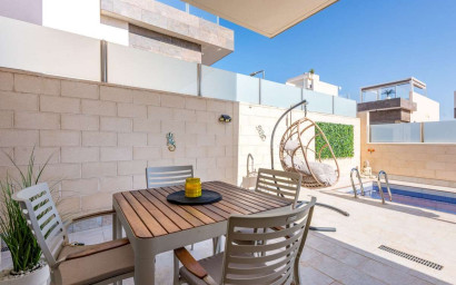 Revente - Villa -
Orihuela Costa - Costa Blanca