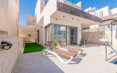 Revente - Villa -
Orihuela Costa - Costa Blanca