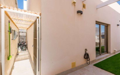 Revente - Villa -
Orihuela Costa - Costa Blanca