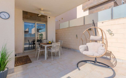 Revente - Villa -
Orihuela Costa - Costa Blanca