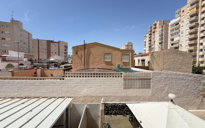 Herverkoop - Plat -
Torrevieja - Nueva Torrevieja