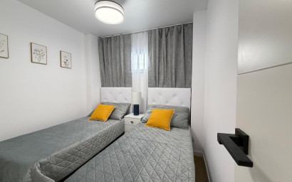 Herverkoop - Plat -
Torrevieja - Nueva Torrevieja