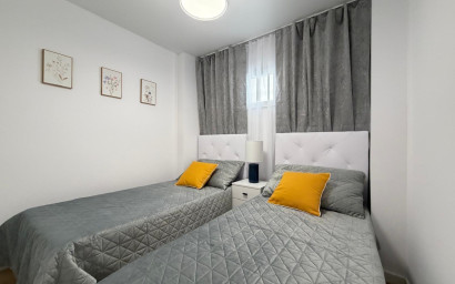 Herverkoop - Plat -
Torrevieja - Nueva Torrevieja