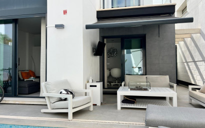 Herverkoop - Villa -
Orihuela Costa - Villamartín-Las Filipinas