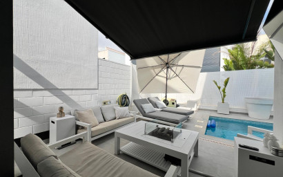 Herverkoop - Villa -
Orihuela Costa - Villamartín-Las Filipinas