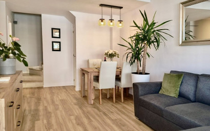 Herverkoop - Herenhuis -
Torrevieja - Costa Blanca