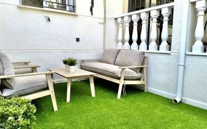 Herverkoop - Herenhuis -
Torrevieja - Costa Blanca