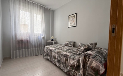 Herverkoop - Plat -
Torrevieja - Costa Blanca