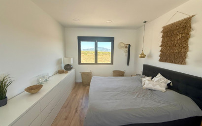 Revente - Villa -
Pinoso - Inland