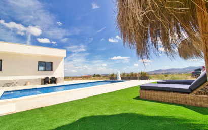 Revente - Villa -
Pinoso - Inland