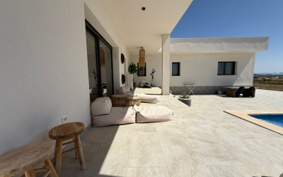 Revente - Villa -
Pinoso - Inland
