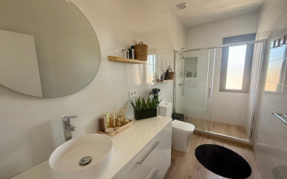 Revente - Villa -
Pinoso - Inland