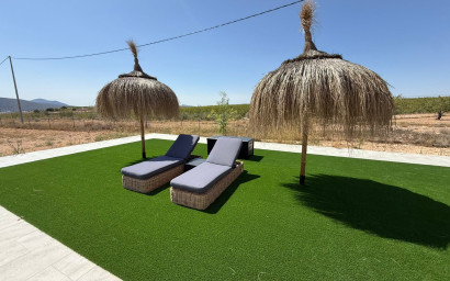 Revente - Villa -
Pinoso - Inland