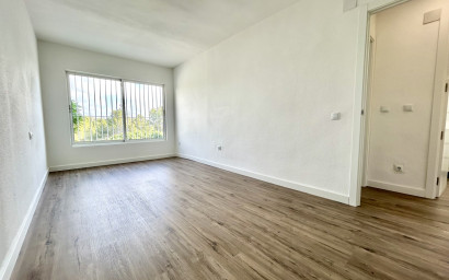 Revente - Appartement -
Villamartín - Costa Blanca