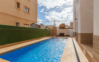 Revente - Appartement -
Torrevieja - Nueva Torrevieja