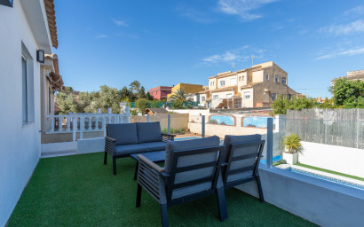 Herverkoop - Villa -
Torrevieja - Los Balcones