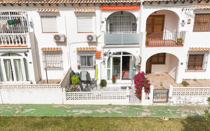 Herverkoop - Bungalow -
Torrevieja - Lago Jardin