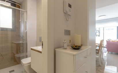 Herverkoop - Apartment - Top Floor Apartment -
Torrevieja