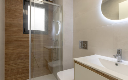 Herverkoop - Apartment - Top Floor Apartment -
Torrevieja