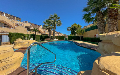 Herverkoop - Bungalow -
Orihuela Costa - Villamartín
