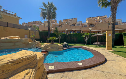 Herverkoop - Bungalow -
Orihuela Costa - Villamartín