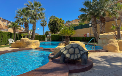 Herverkoop - Bungalow -
Orihuela Costa - Villamartín