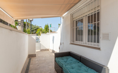 Herverkoop - Bungalow -
Torrevieja - Lago Jardin