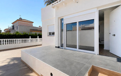 Revente - Maison mitoyenne -
Orihuela Costa - Los Altos