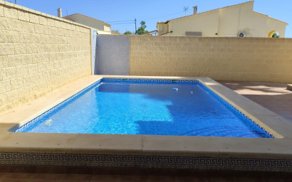 Herverkoop - Villa -
San Fulgencio - La Marina
