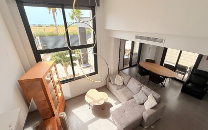 Revente - Villa -
Ciudad Quesada - Pueblo Bravo