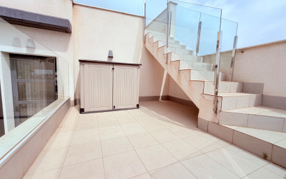 Revente - Villa -
Ciudad Quesada - Pueblo Bravo