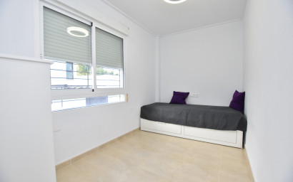 Herverkoop - Villa -
Algorfa