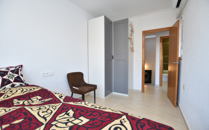 Herverkoop - Villa -
Algorfa