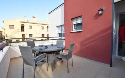 Herverkoop - Villa -
Algorfa
