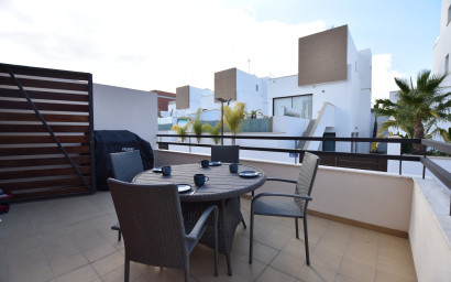 Herverkoop - Villa -
Algorfa