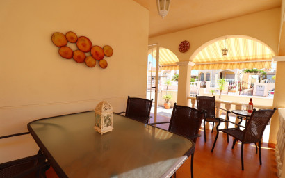 Resale - Villa -
Algorfa