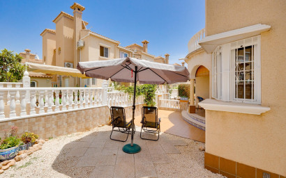 Herverkoop - Herenhuis -
Orihuela Costa - Playa Flamenca