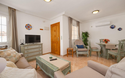 Herverkoop - Herenhuis -
Orihuela Costa - Playa Flamenca