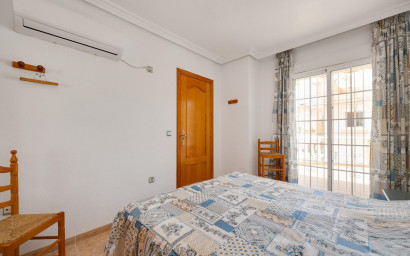 Herverkoop - Herenhuis -
Orihuela Costa - Playa Flamenca
