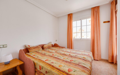 Herverkoop - Herenhuis -
Orihuela Costa - Playa Flamenca