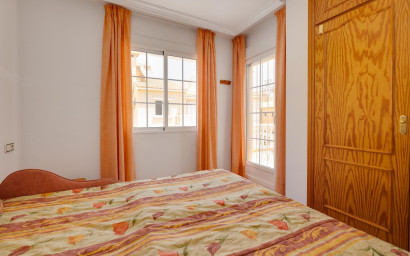 Herverkoop - Herenhuis -
Orihuela Costa - Playa Flamenca