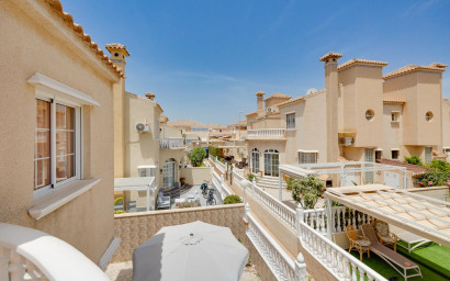 Herverkoop - Herenhuis -
Orihuela Costa - Playa Flamenca