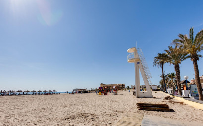 Herverkoop - Herenhuis -
Orihuela Costa - Playa Flamenca