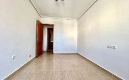 Revente - Appartement -
Torrevieja