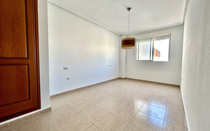 Revente - Appartement -
Torrevieja